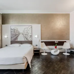 Navigli Hotel
